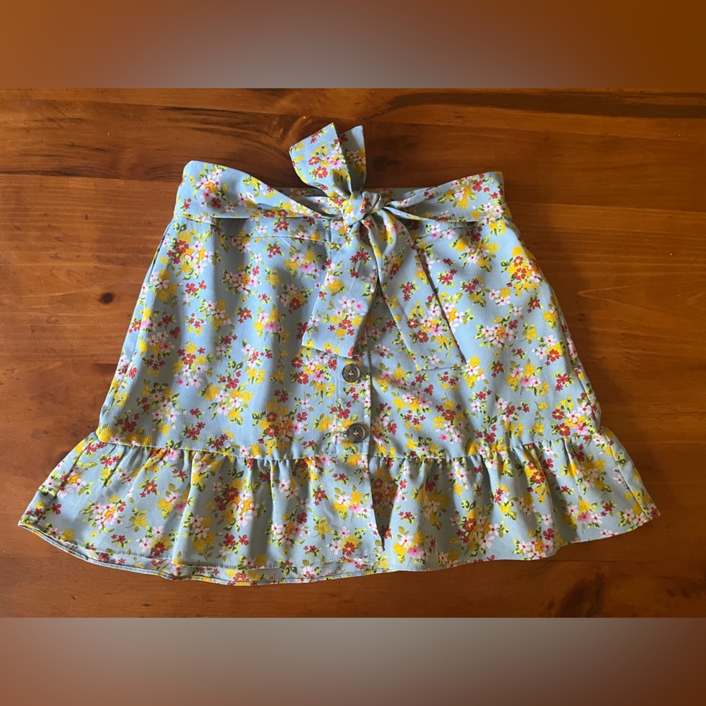 NWOT TOPSHOP Floral Tie-Front Skirt Sz 4P